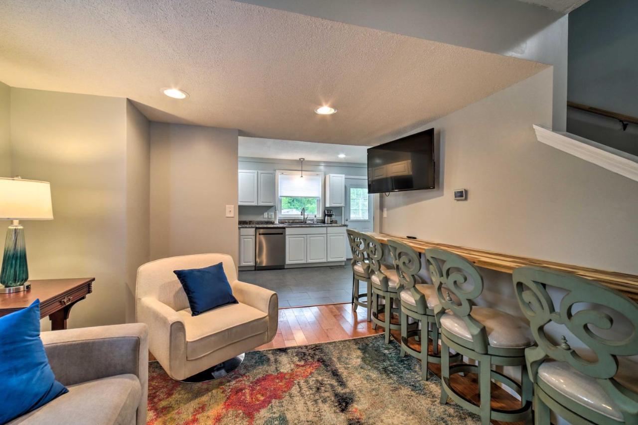 Morgantown Home With Deck About 2 Mi To Wv University! Ngoại thất bức ảnh