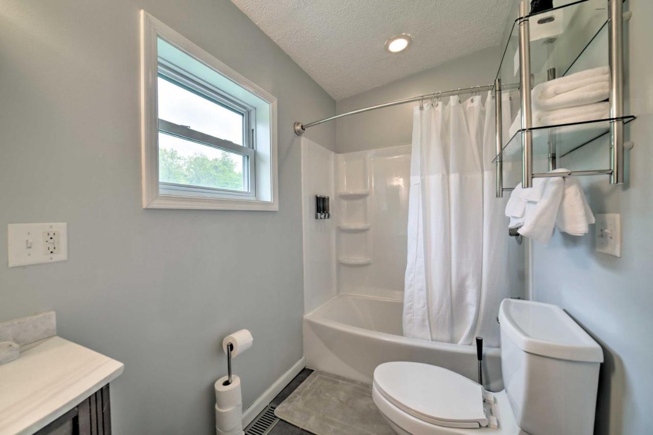 Morgantown Home With Deck About 2 Mi To Wv University! Ngoại thất bức ảnh